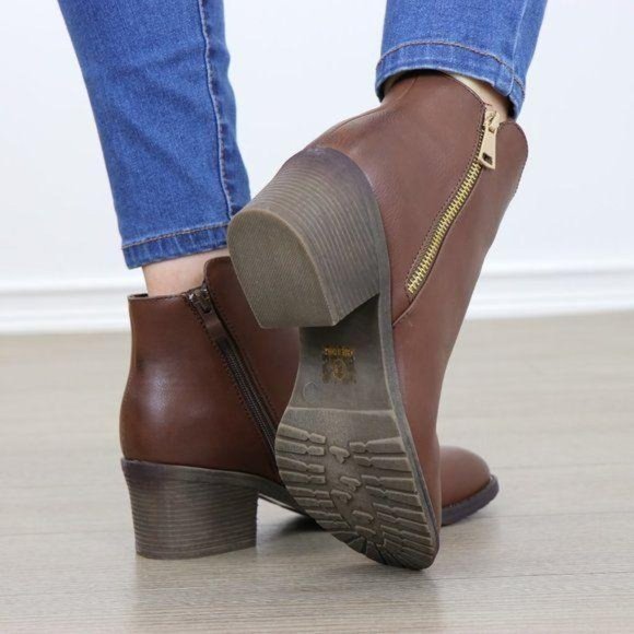 Brown Faux Leather Ankle Boots W/ Gold Zipper Block Heel - Picture 7 of 8